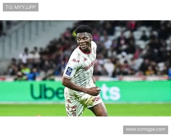 楚阿梅尼在欧冠舞台上的表现稳健,年轻中场崛起趋势明显 楚阿梅尼在欧冠舞台上的表现稳健,年轻中场崛起趋势明显