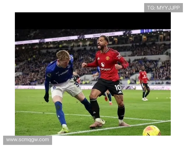 曼联从第15名杀入争四行列，阶段性复苏背后隐患是否逐步显现，对赛季走势带来考验